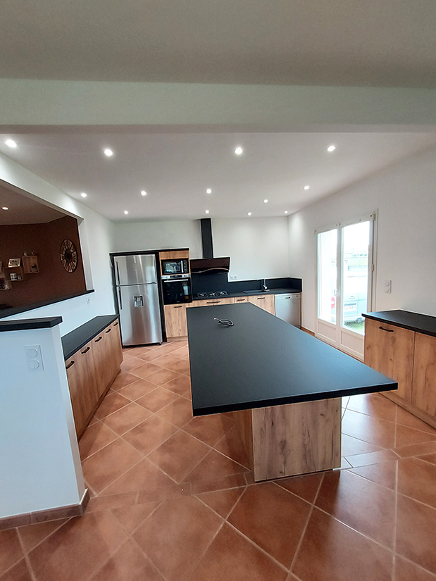 Cuisine bois et noir