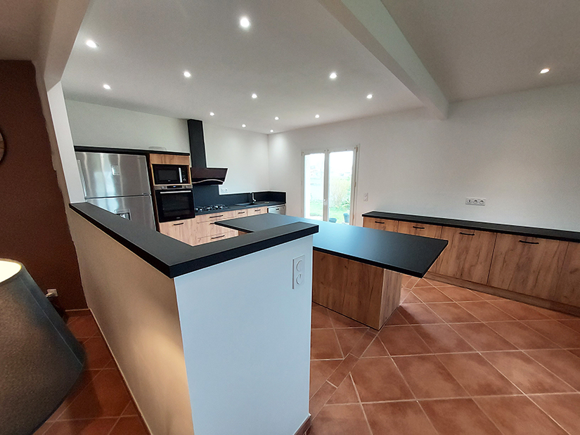 Cuisine bois et noir