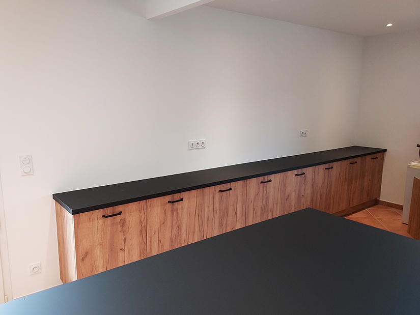 Buffet cuisine bois et noir